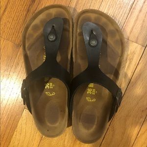 Birkenstock Gizeh Sandal, dark brown, size 6